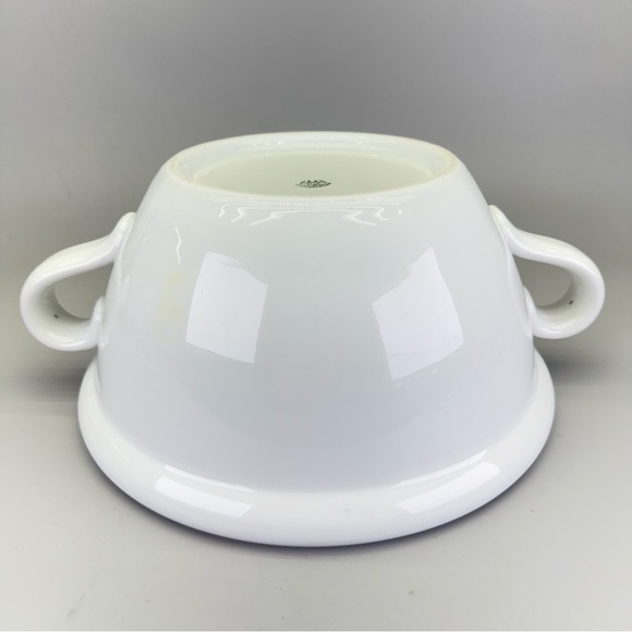 H & C Chodau Czechoslovakia White Soup Tureen with Handles - Picture 10 of 12